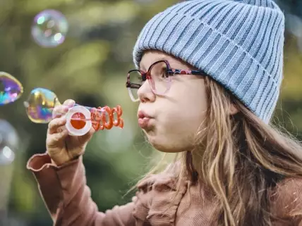 Víte, že čočky MyoCare mohou zpomalit růst dioptrií u dětí?